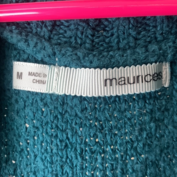 Maurice’s Women’s Medium Split Neck Short Sleeve Pullover - Picture 2 of 9